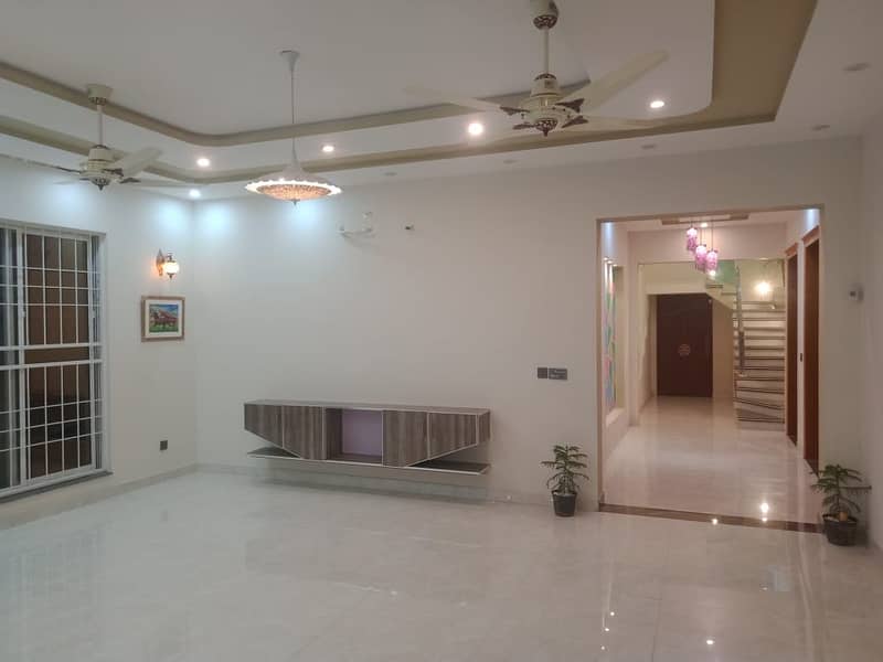 BRAND NEW HOUSE OF ONE KANAL AVAILABLE FOR RENT IN BAHRIA ORCHARD 20