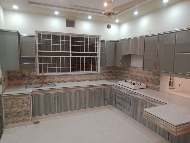 BRAND NEW HOUSE OF ONE KANAL AVAILABLE FOR RENT IN BAHRIA ORCHARD 42