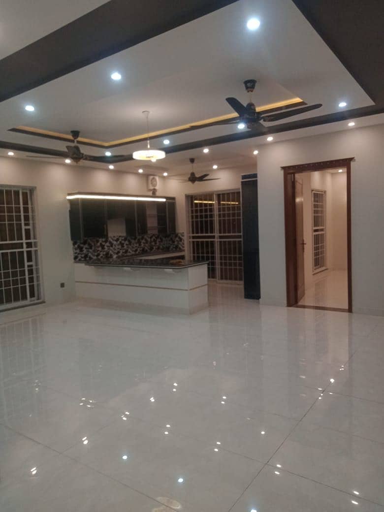 BRAND NEW HOUSE OF ONE KANAL AVAILABLE FOR RENT IN BAHRIA ORCHARD 45