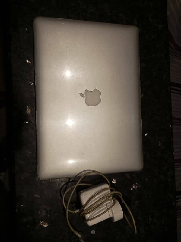 MacBook Air 2015 256GB SSD, 4GB Ram, Core i5 6