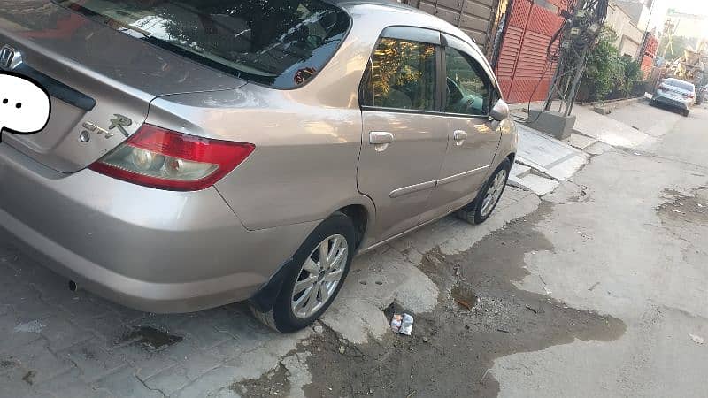 Honda City IDSI 2003 / 2004 4