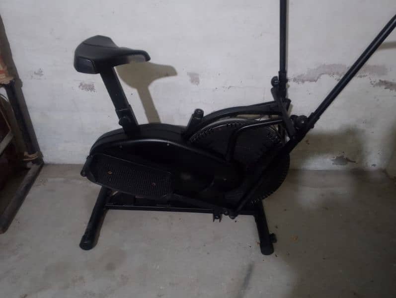 Elliptical Trainer For Sale in Neat And Clean Condition 4