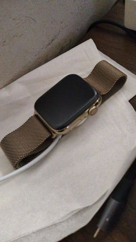 Apple Watch Series 6 GPS+Cellular 44mm Gold Stainless Steel 2