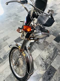 United 70cc Motorcycle