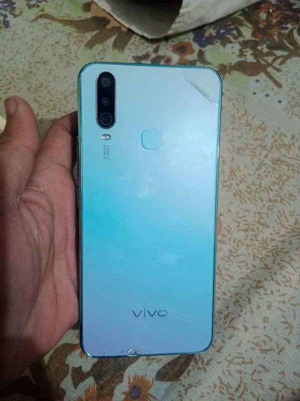 Vivo y17 4