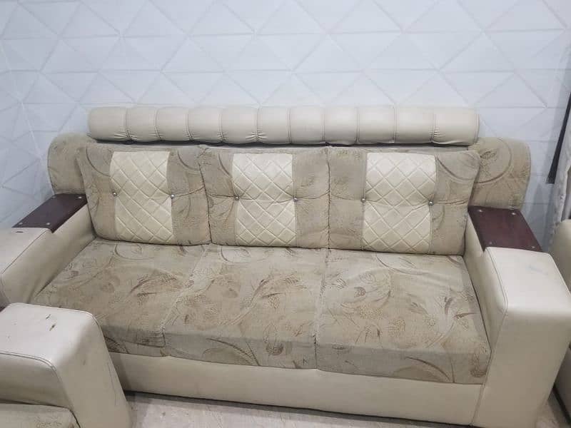 Elegant & Comfortable Sofa Set – Perfect for Your Home 0