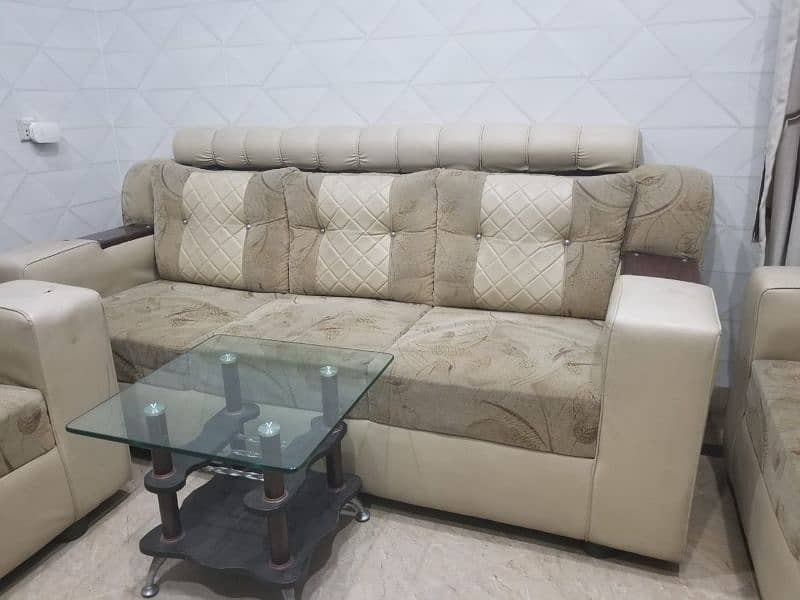 Elegant & Comfortable Sofa Set – Perfect for Your Home 6