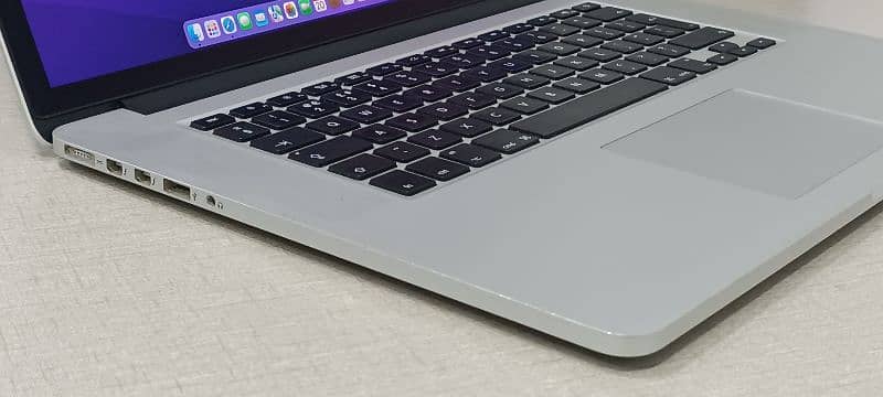 Apple Macbook pro 2015 15" Ci7 10