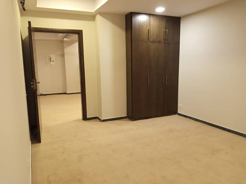 3 Bed Luxury Apartment Available. For Rent In Pine Heights D-17 Islamabad. 41