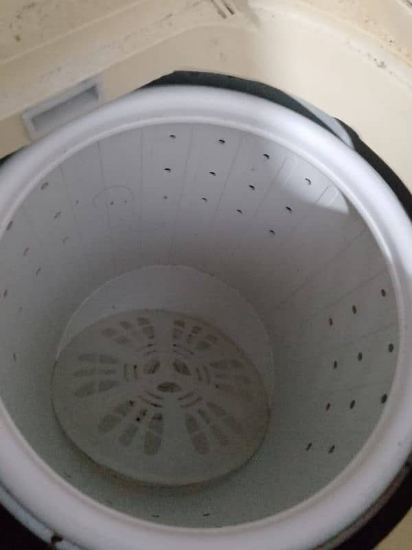 TOYO WASHING MACHINE TQ-3000 2