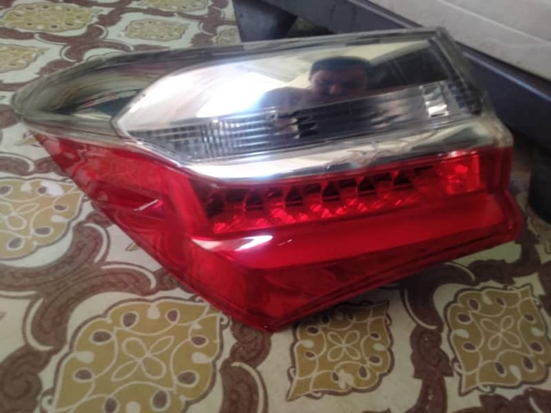 ORIGINAL Toyota Corolla 2018 tail light Left Piece 1