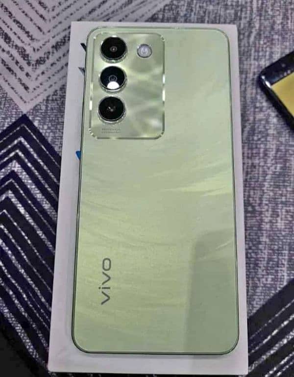 vivo y100 pro mobile for sale 8+8/ 256 4