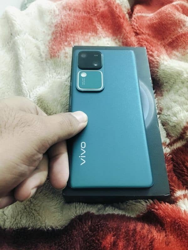 vivo v30 1