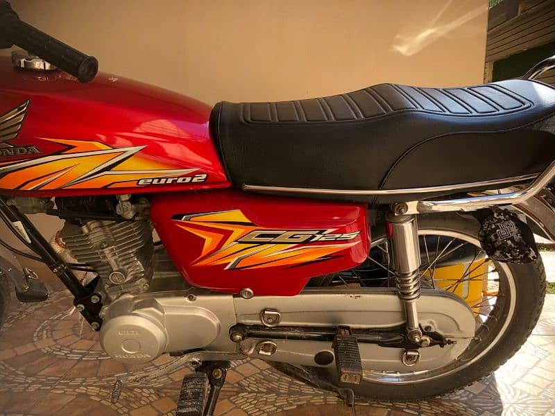 Honda CG 125 Red 03208229989 3