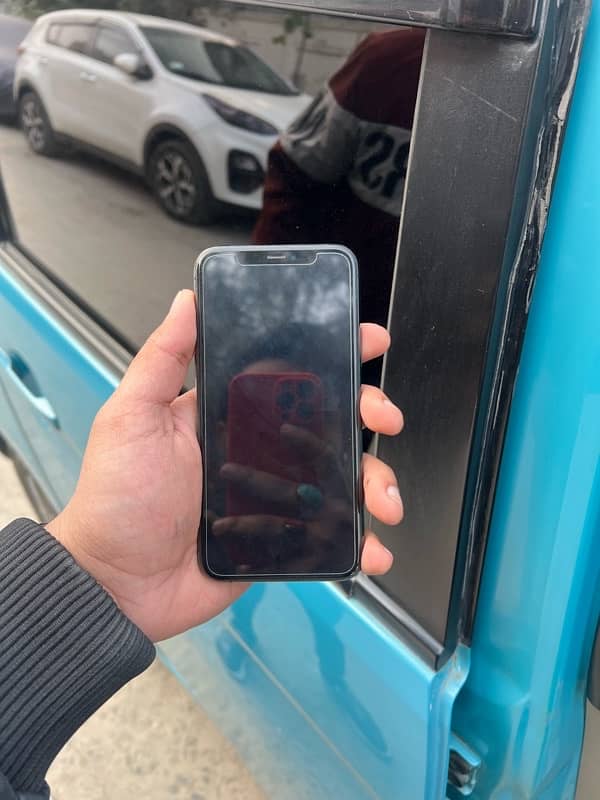 iphone 11 pro PTA approved 4