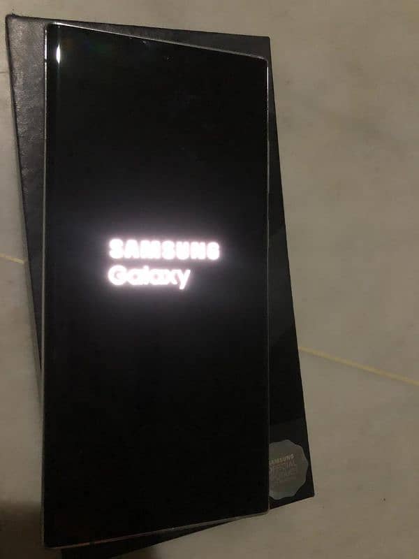 Samsung S22 ultra Pta approved 12/256 Gb 3