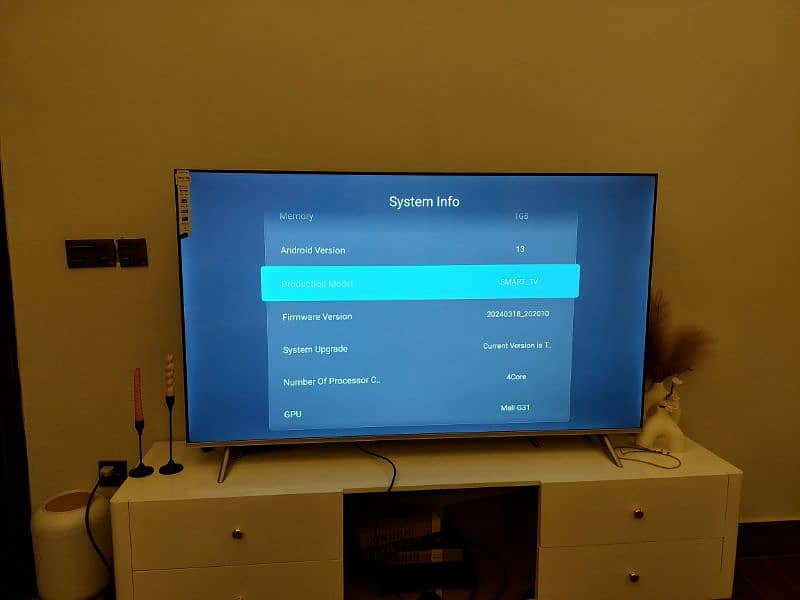 complete 65-inch 4K LED TV iPS display smart android 4