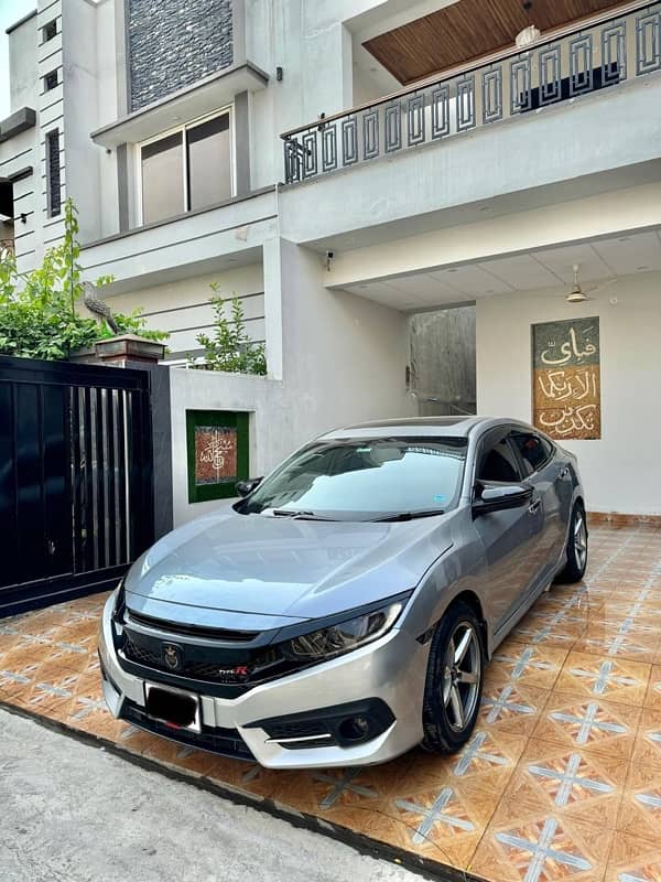 Honda Civic UG 2016 1