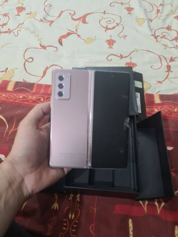 Samsung galaxy Fold 2 PTA Approved official with box 6