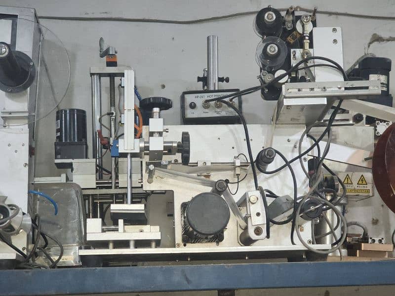 Labeling machine 4