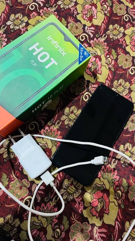 INFINIX HOT 10 PLAY 3/32 ORIGINAL CHARGER BOX 0