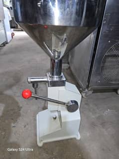 Filling machine