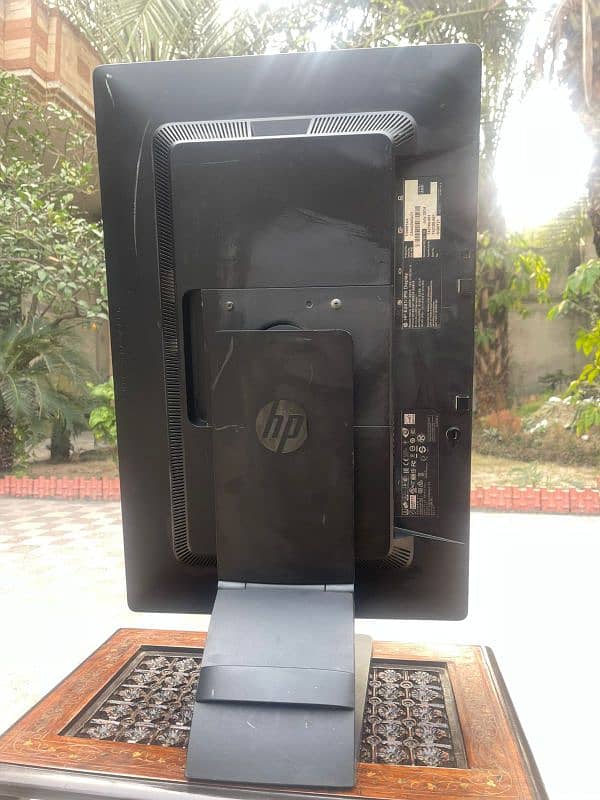 HP 24 inch IPS monitors LCD 1