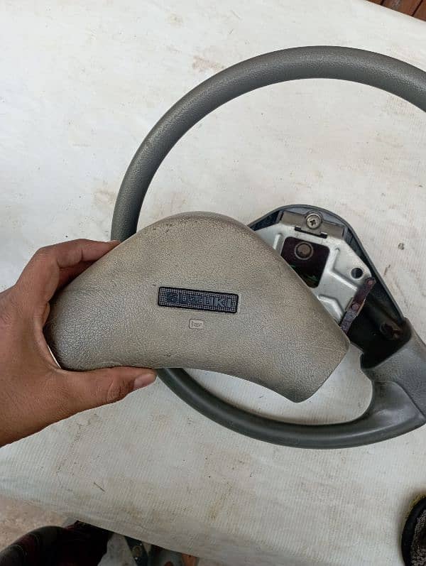 steering wheels 3000 each 2