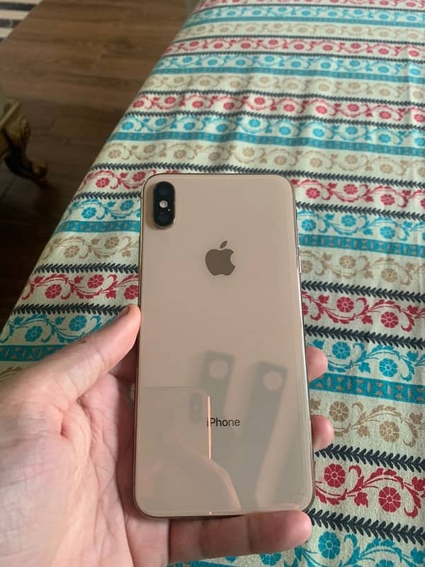 iphone xs max 1