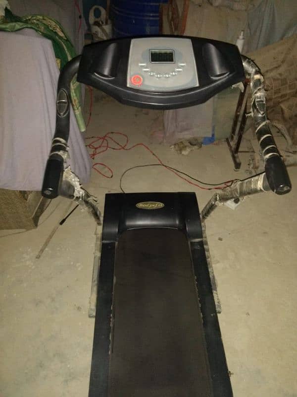 Bodyfit treadmill machine 0