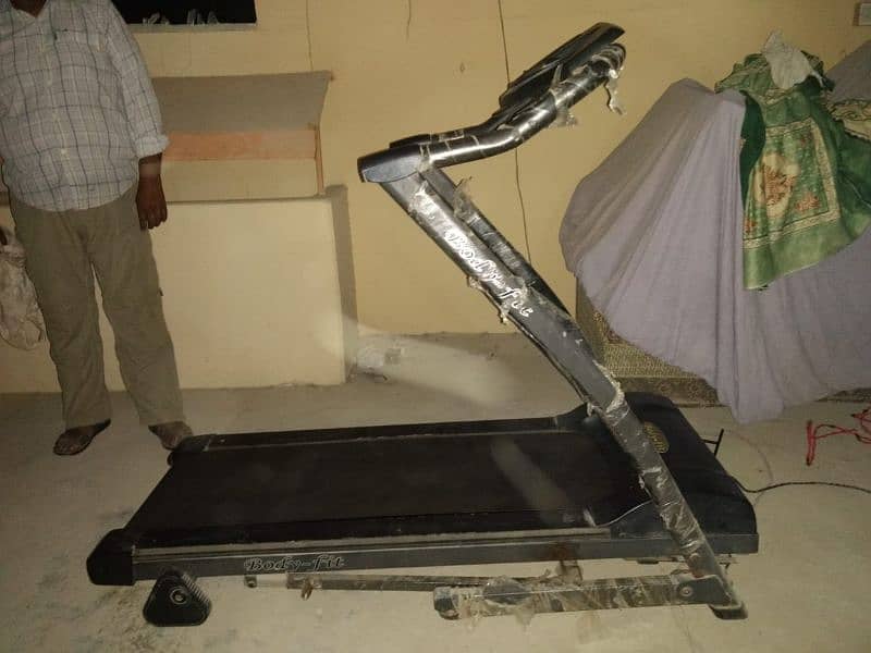 Bodyfit treadmill machine 3