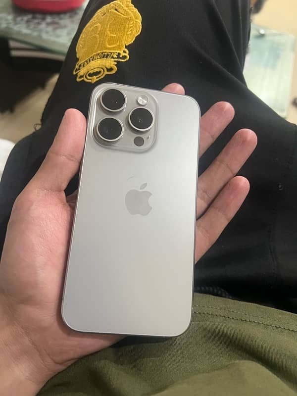 iphone 15 pro 2