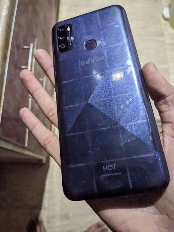 Infinix hot 9play 1