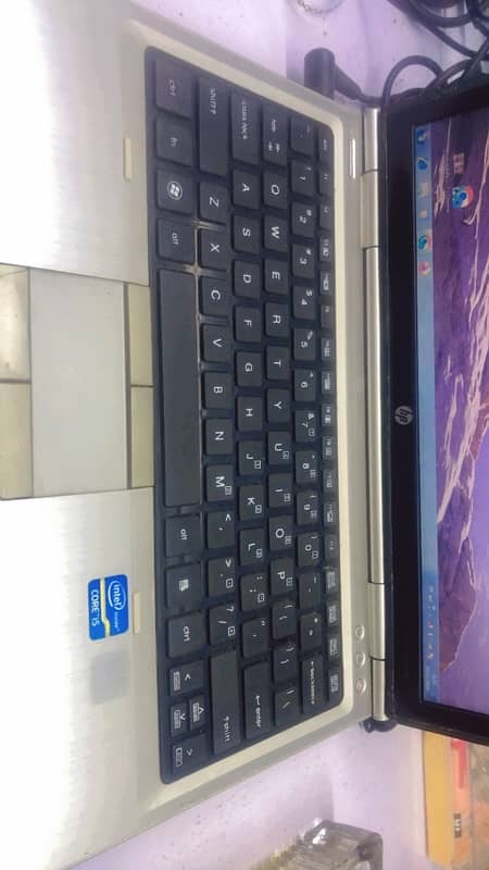 hp elitebook 2570p ram4gb for rom250gb corei3 0