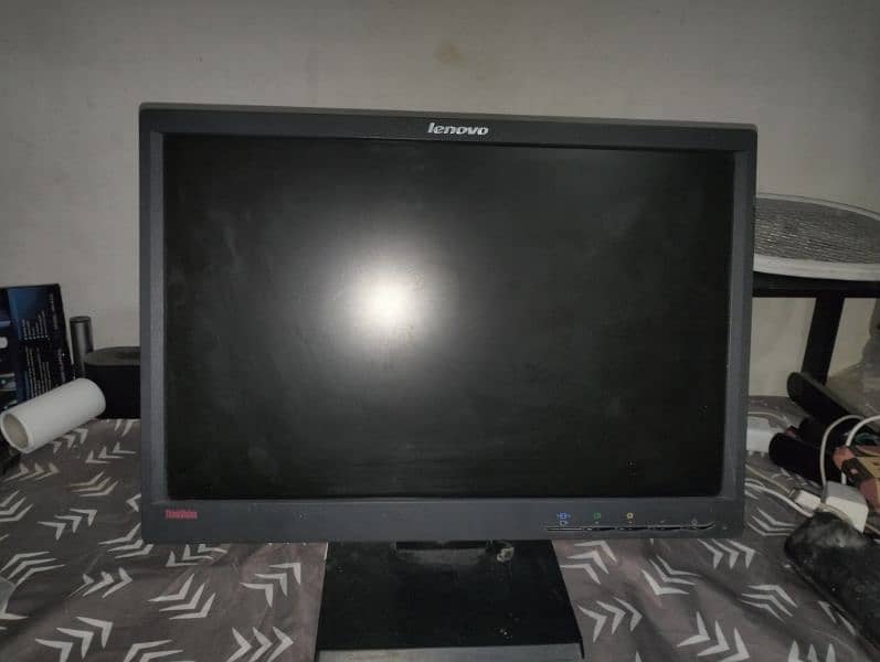 Lenovo LED monitor 20 inch (Wide) 1