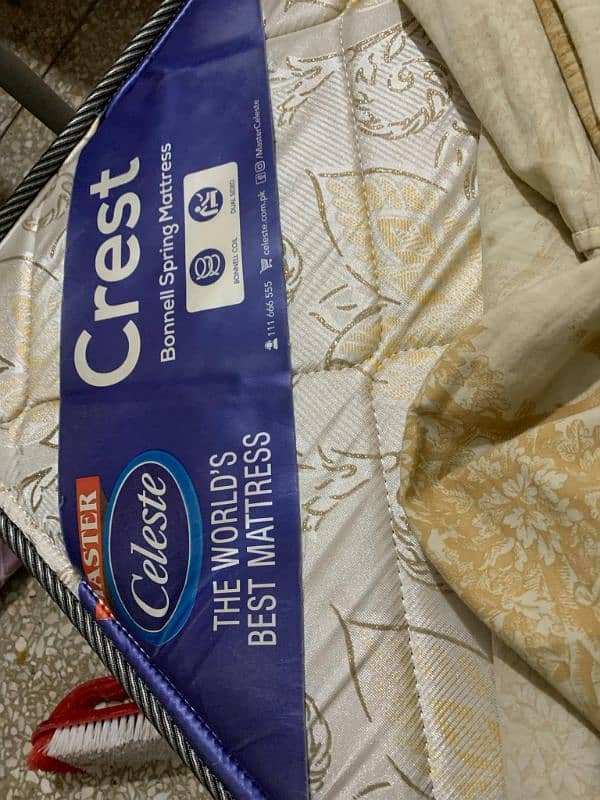 single bed achi condition mein hai with mattress master Celeste 4