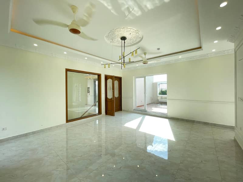 20 Marla Full House For Rent In DHA Ph-8 Lahore Owner Built House 10