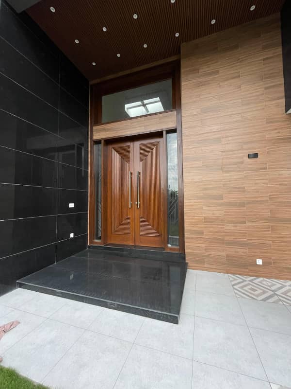 20-Marla Full House For Rent In DHA Ph-7 Lahore Owner Built House. 4