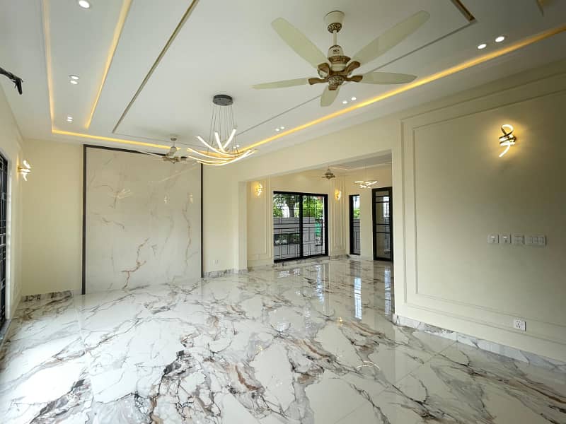 20-Marla Full House For Rent In DHA Ph-7 Lahore Owner Built House. 17