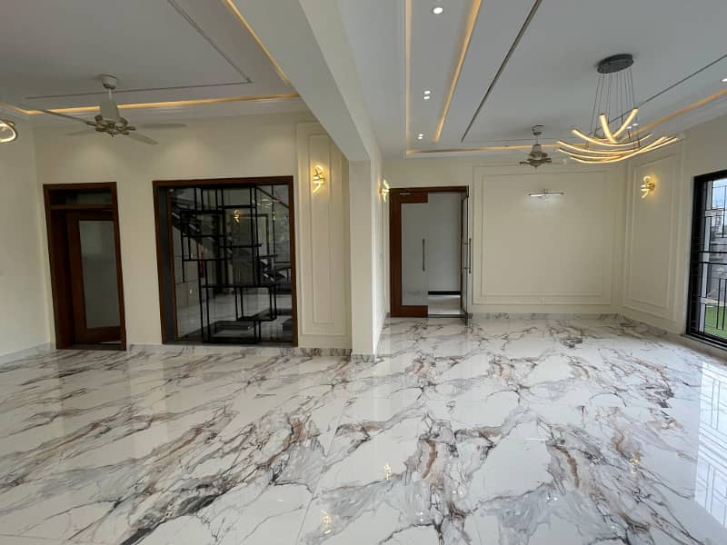 20-Marla Full House For Rent In DHA Ph-7 Lahore Owner Built House. 21