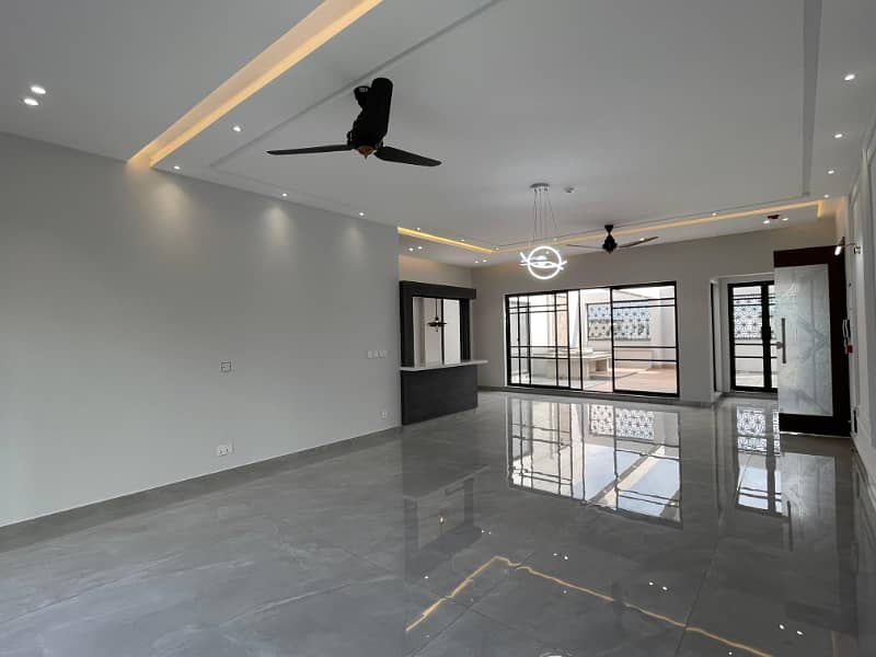 20-Marla Full House For Rent In DHA Ph-7 Lahore Owner Built House. 25