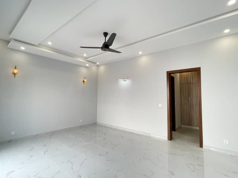 20-Marla Full House For Rent In DHA Ph-7 Lahore Owner Built House. 28