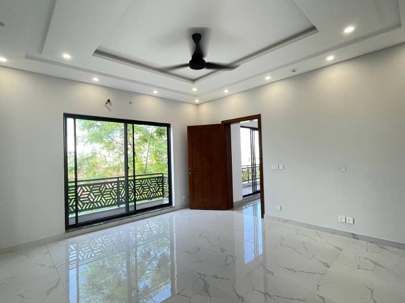 20-Marla Full House For Rent In DHA Ph-7 Lahore Owner Built House. 33