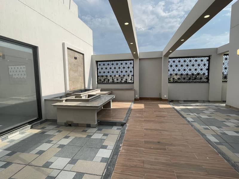 20-Marla Full House For Rent In DHA Ph-7 Lahore Owner Built House. 39