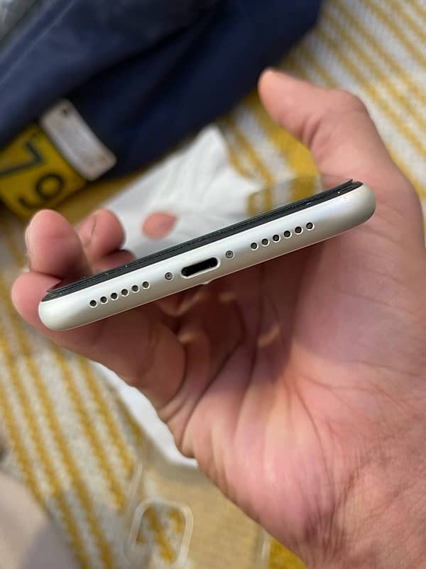 iPhone 11 non pta jv non active 64 gb all okay 0