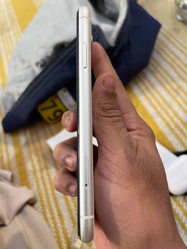 iPhone 11 non pta jv non active 64 gb all okay 4