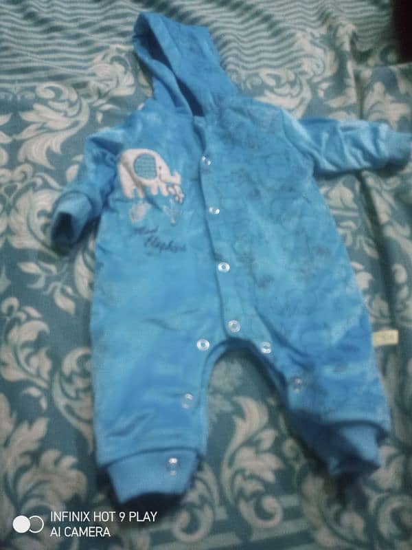 Newborn to 3 month kids clothes 2