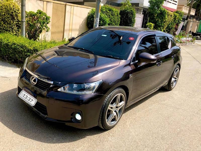 Lexus CT200h 2011 2