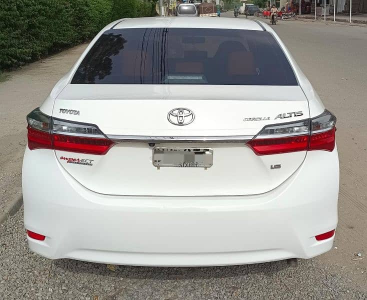 Toyota Corolla Altis 2019 4