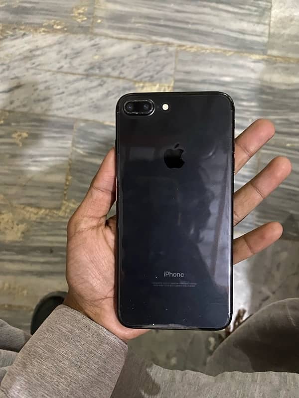 iPhone 7Plus 128GB 0